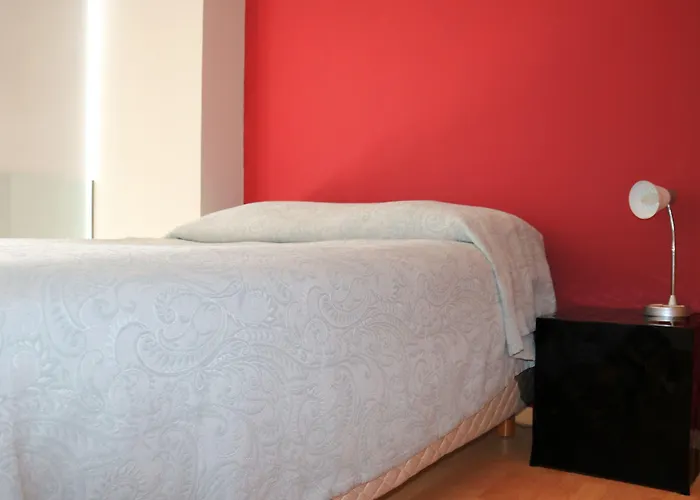 Puerta Alameda Apartamento *